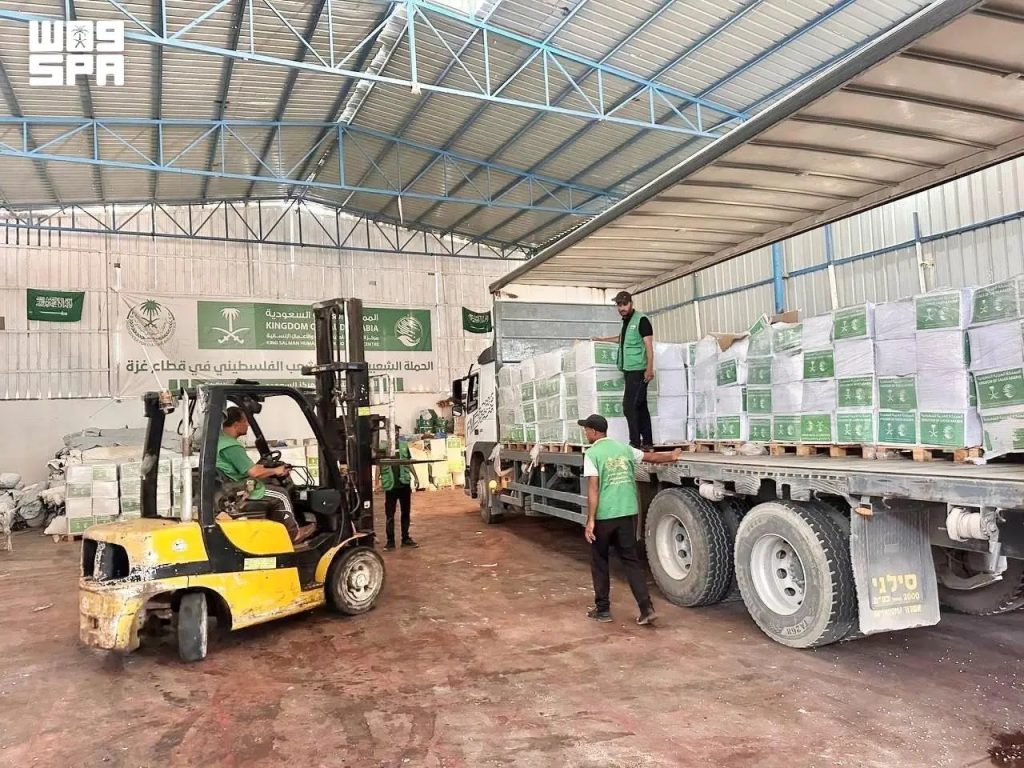 New Humanitarian Aid Convoy from KSrelief Arrives in Gaza Strip