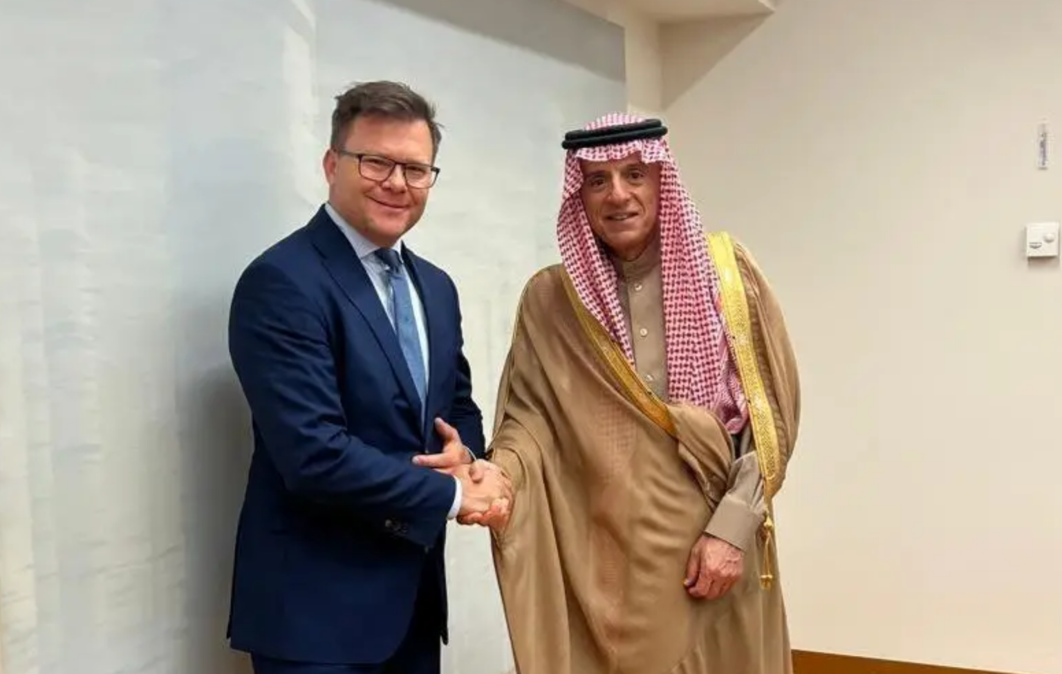 Minister of State for Foreign Affairs Meets German Environment Minister