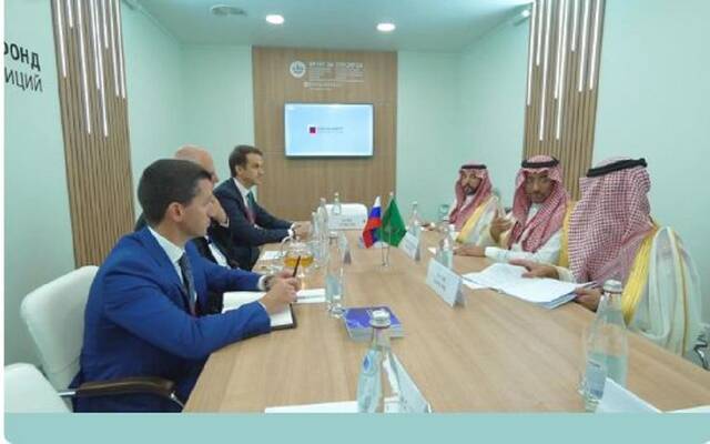 الخريف يبحث مع صندوق الاستثمار الروسي فرص الشراكة الصناعية