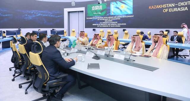 السعودية تبحث تعزيز التعاون الصناعي والتعديني مع كازاخستان
