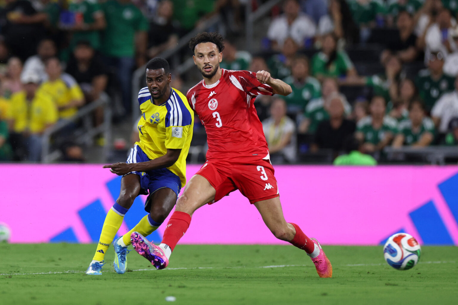 Sweden beat Tunisia 5-1 in World Cup opener