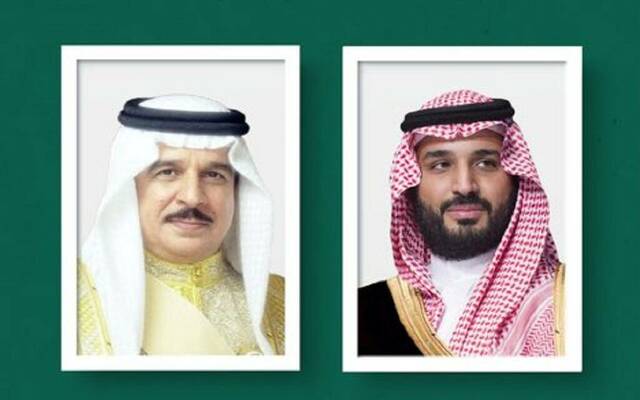 ولي العهد السعودي وملك البحرين يبحثان تطورات الأوضاع الإقليمية