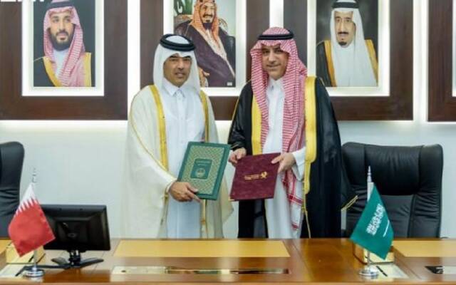 السعودية وقطر تبحثان تعزيز التعاون الأمني والعسكري في الرياض