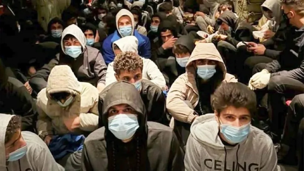 300 Kurdish migrants bound for UK kidnapped and threatened with kidney removal
