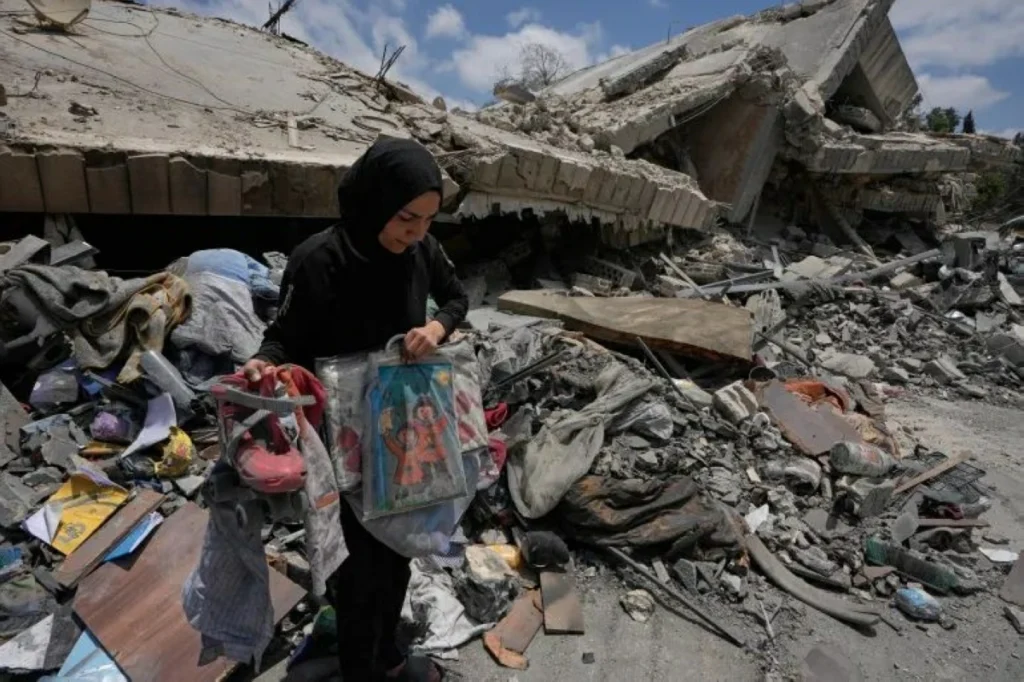 Israeli fire kills 2 in south Lebanon despite ceasefire