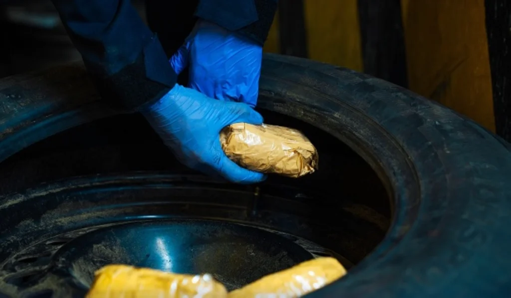 Saudi customs foil smuggling of 25 million pills, over 1 ton of drugs in one year