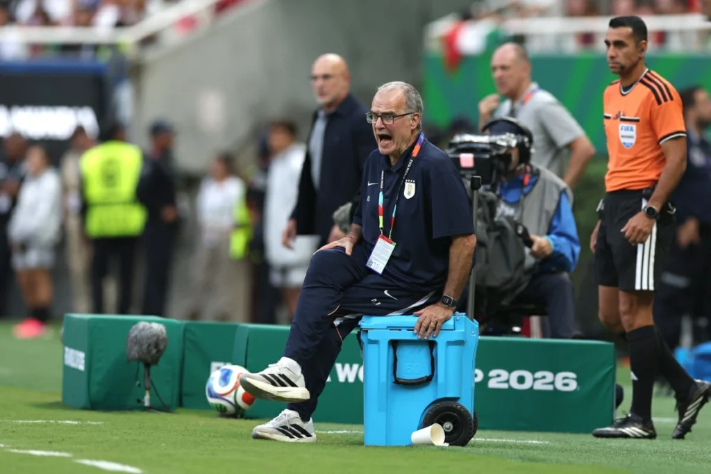 Bielsa shoulders responsibility as Uruguay exits World Cup