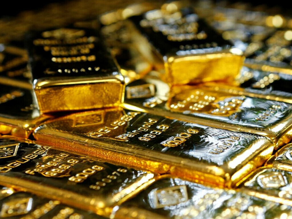 الذهب يتجه لخسارة أسبوعية ثالثة تحت ضغط الدولار والفائدة