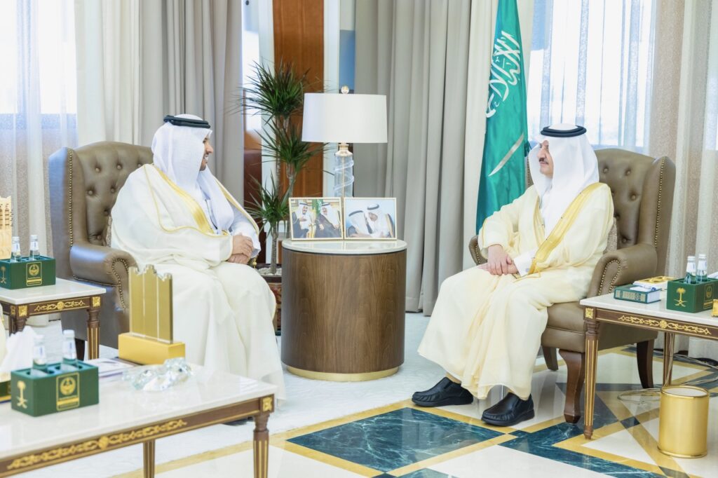 أمير الشرقية يشيد بإنجازات مبتكري جامعة حفر الباطن ويستقبل مدير التجمع الصحي العسكري