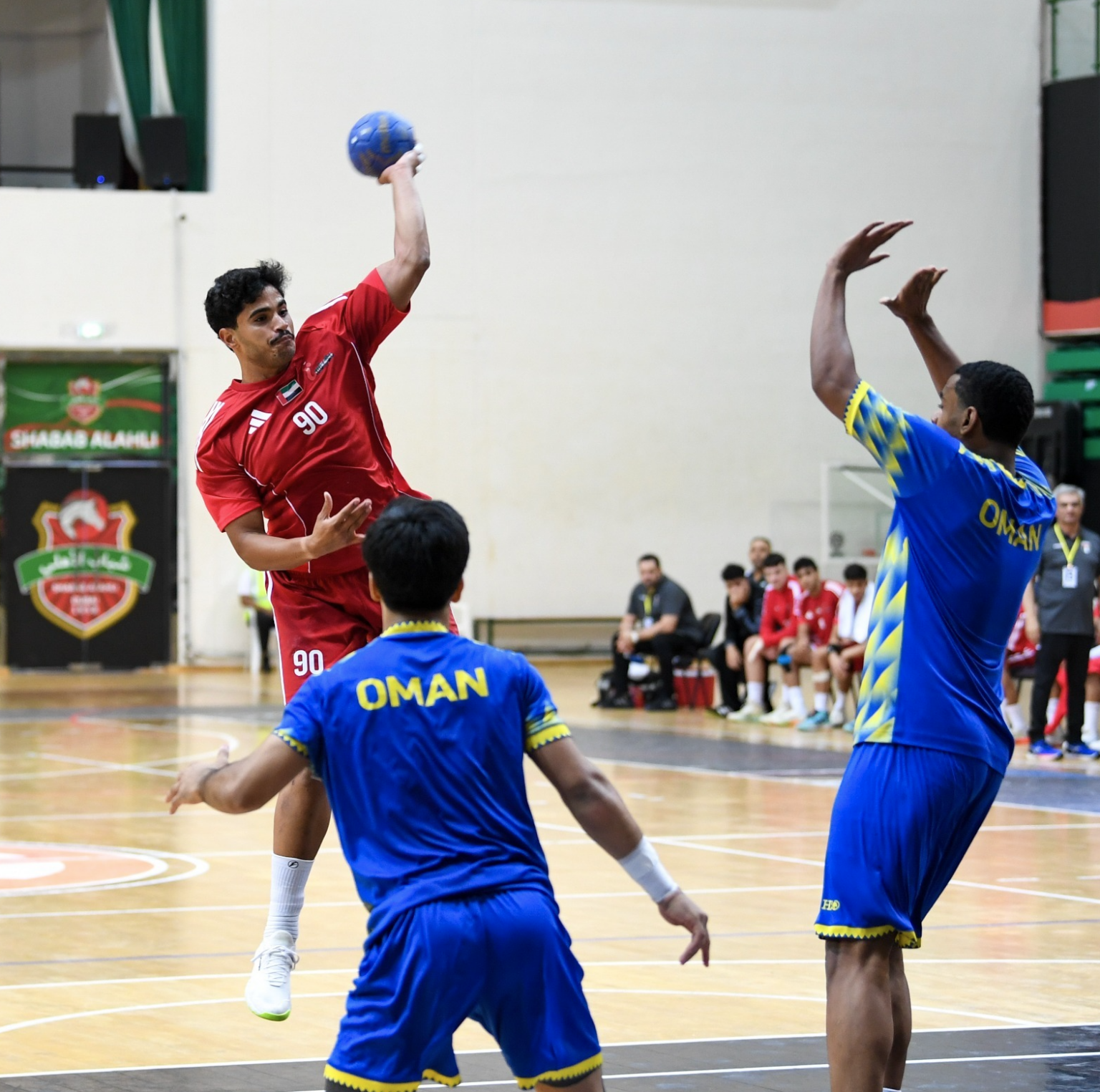 منتخب الإمارات يفوز على عمان في بطولة الشباب لكرة اليد