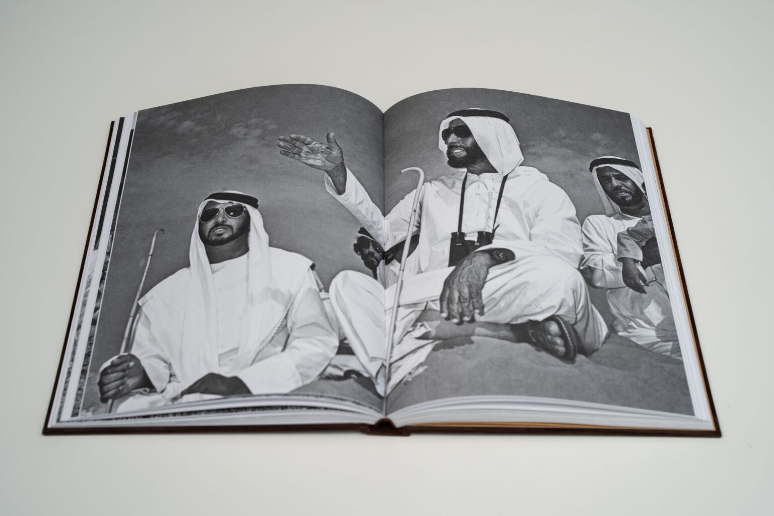 "ثقافة وسياحة أبوظبي" تصدر كتاب "كنز الجيل" احتفاء بالإرث الشعري للمؤسس الشيخ زايد بن سلطان آل نهيان