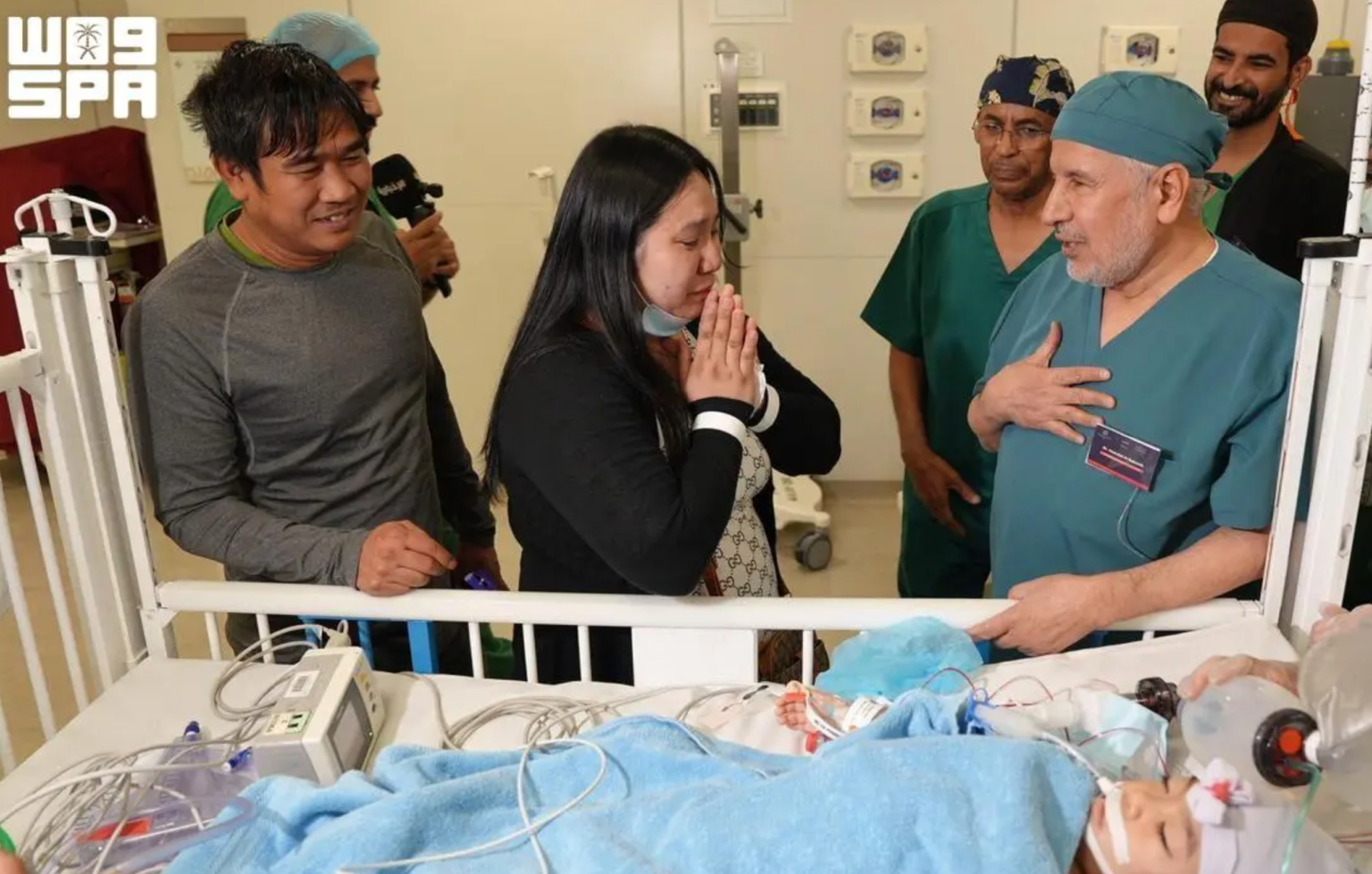 Saudi Medical Team Successfully Separates Filipino Conjoined Twins after Six-Hour Surgery