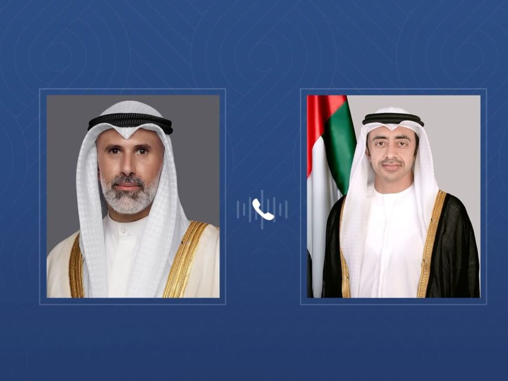 عبدالله بن زايد يجري اتصالا هاتفيا مع وزير خارجية دولة الكويت الشقيقة