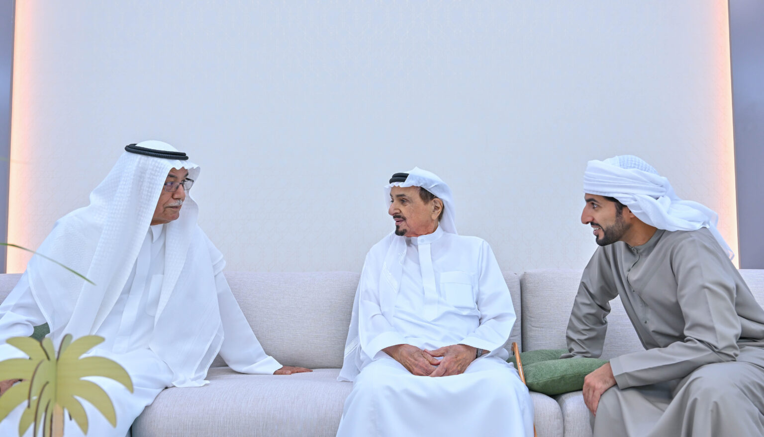 حميد بن راشد يفتتح مجلس الحميدية المجتمعي