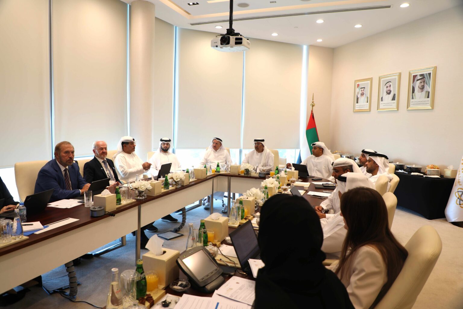 "الاتحادية للرقابة النووية" تستعرض تطوير المنظومة الرقابية النووية والإشعاعية في الإمارات