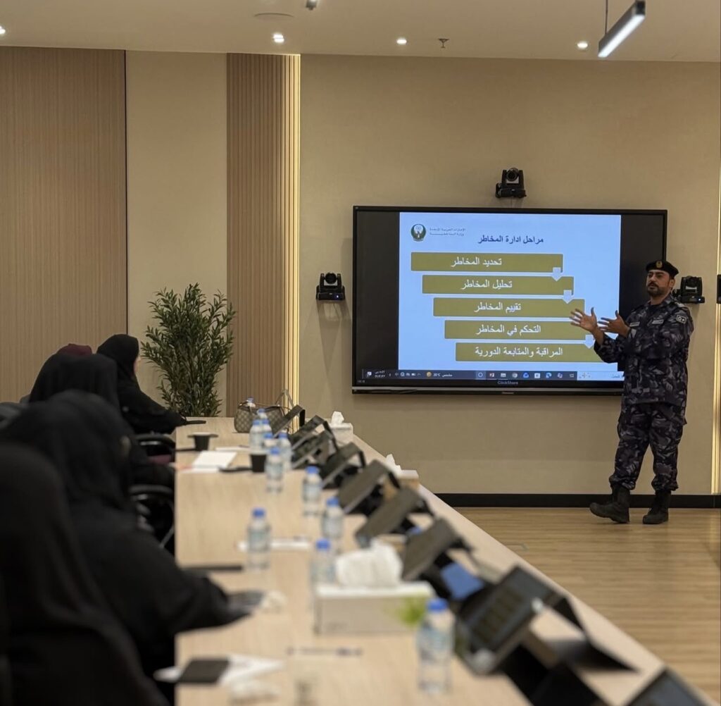 "مالية الفجيرة" تنظم ورشة حول إجراءات الأمن والسلامة المهنية