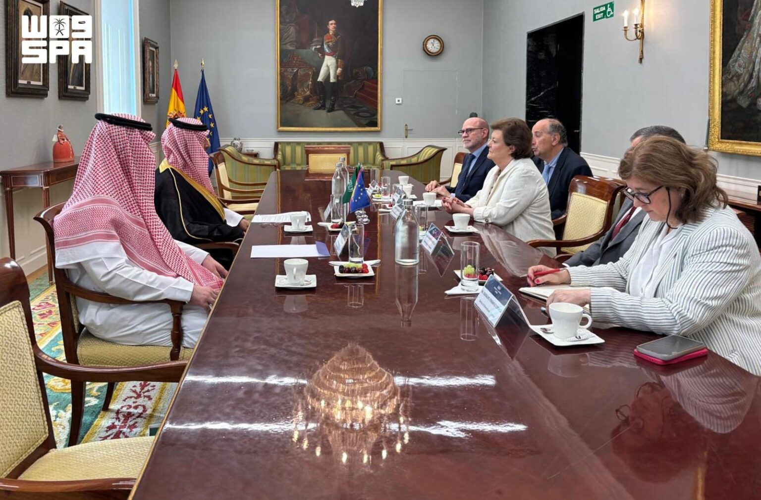 رئيس الهيئة السعودية للمراجعين الداخليين يلتقي رئيسة محكمة الحسابات في إسبانيا