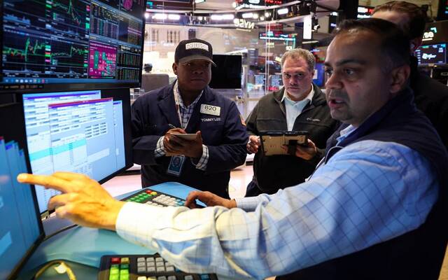 الأسهم الأمريكية تتعافى بقيادة “مايكروسوفت” لتعويض خسائر قرار الفيدرالي
