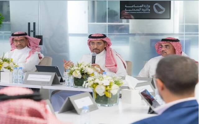 السعودية تبحث توطين صناعة الطائرات المروحية بالشراكة مع “Airbus”