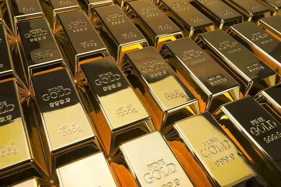 تراجع أسعار الذهب تحت ضغط ارتفاع الدولار