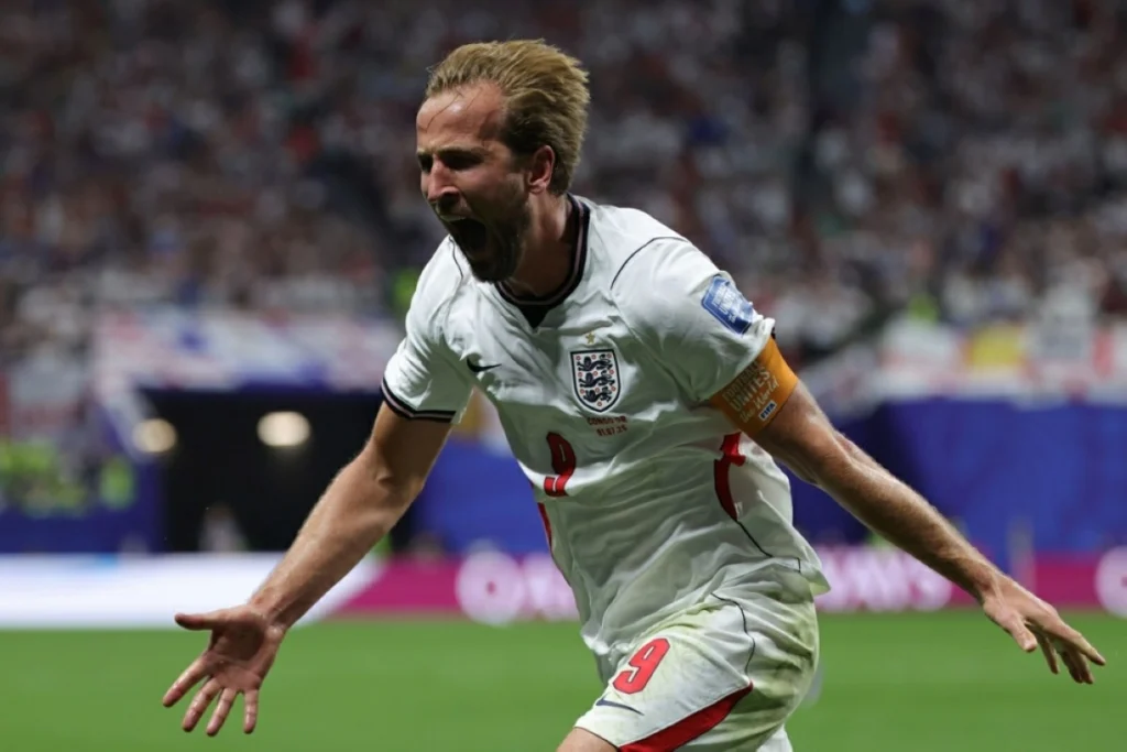 Harry Kane’s double sends England into Round of 16 after Congo scare