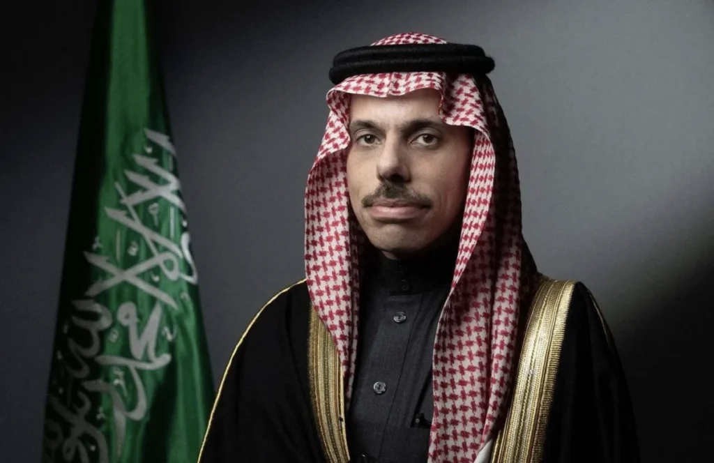 Saudi FM discusses regional escalation with Arab counterparts