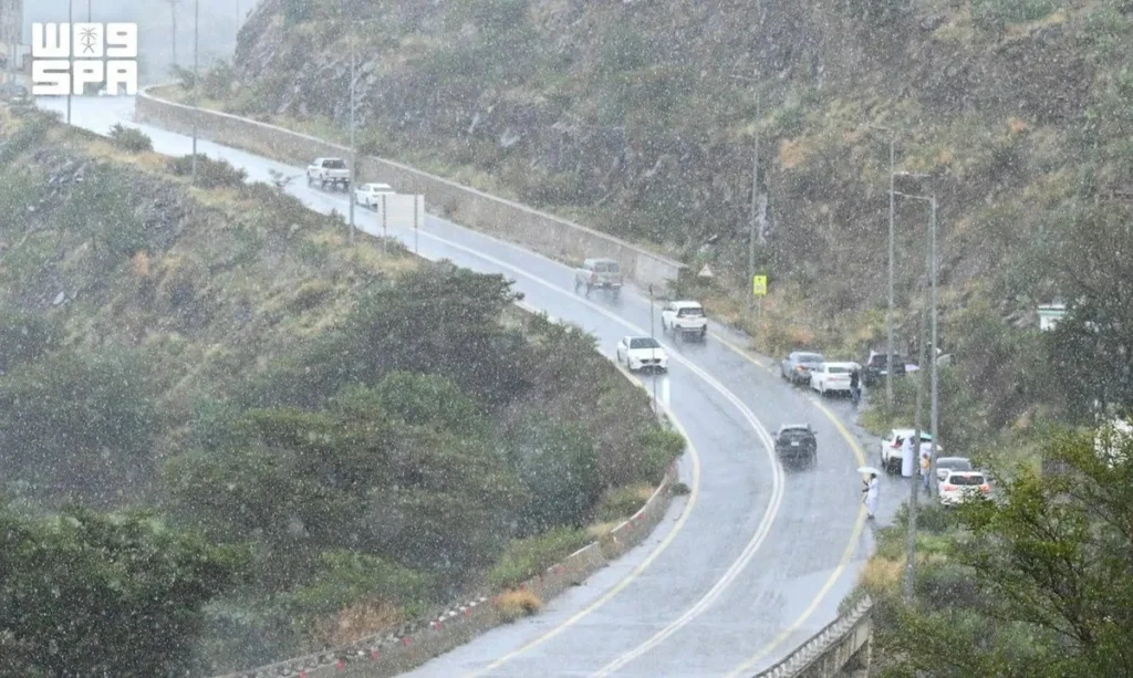 Dust-stirring winds, rain forecast across parts of Saudi Arabia