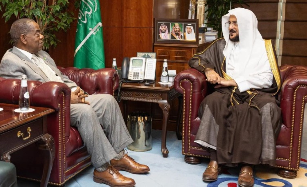 المملكة وسيراليون تبحثان تعزيز التعاون في المجالات الإسلامية والدعوية