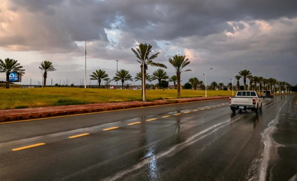 “الأرصاد” ينبه من أمطار متوسطة ورياح شديد على الباحة ونجران