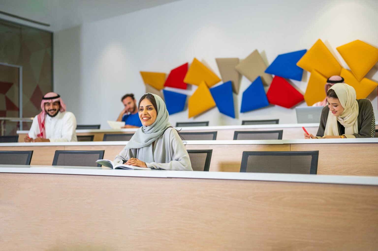 الاستمرارية المدروسة.. كيف أصبحت المرونة والاستقرار معياراً رئيسياً في أنظمة التعليم