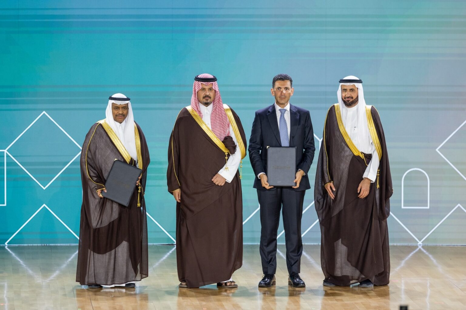 شراكة استراتيجية لربط ضيوف الرحمن بالمزودين المعتمدين و3 باقات خدمية تدعم التنافسية