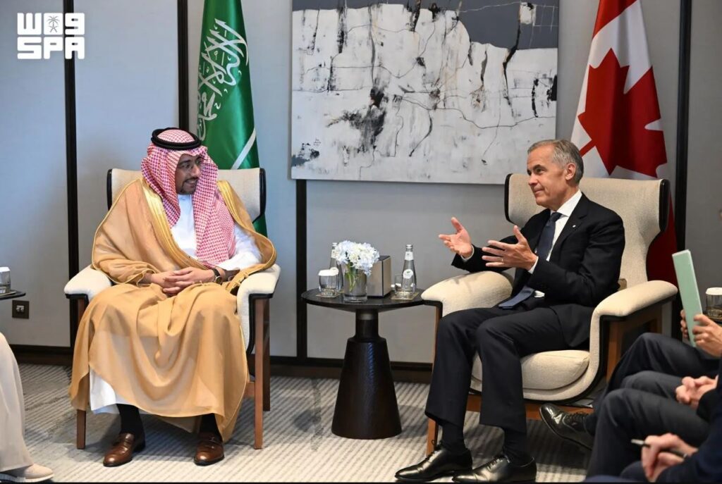 وزير الصناعة والثروة المعدنية يلتقي دولة رئيس وزراء كندا