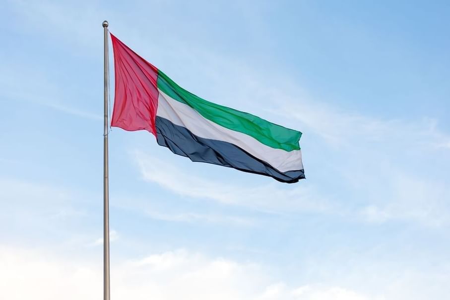 حكام الإمارات يعزون أمير الكويت بوفاة الشيخ علي حمود السلمان الحمود الصباح