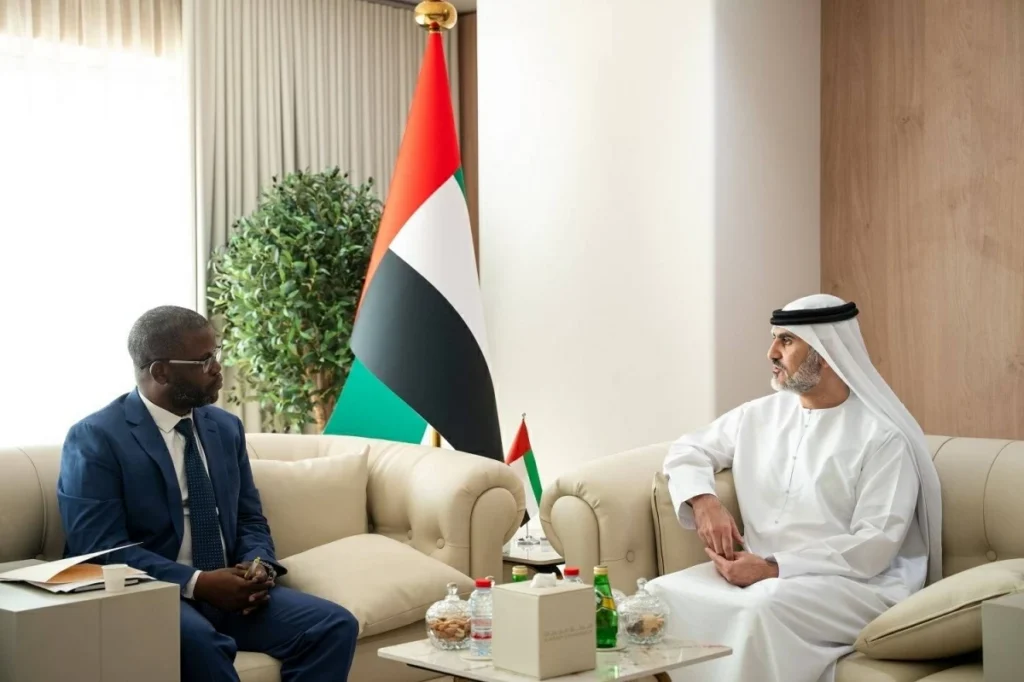 غرفة عجمان تبحث التعاون الاقتصادي والاستثماري مع جنوب أفريقيا