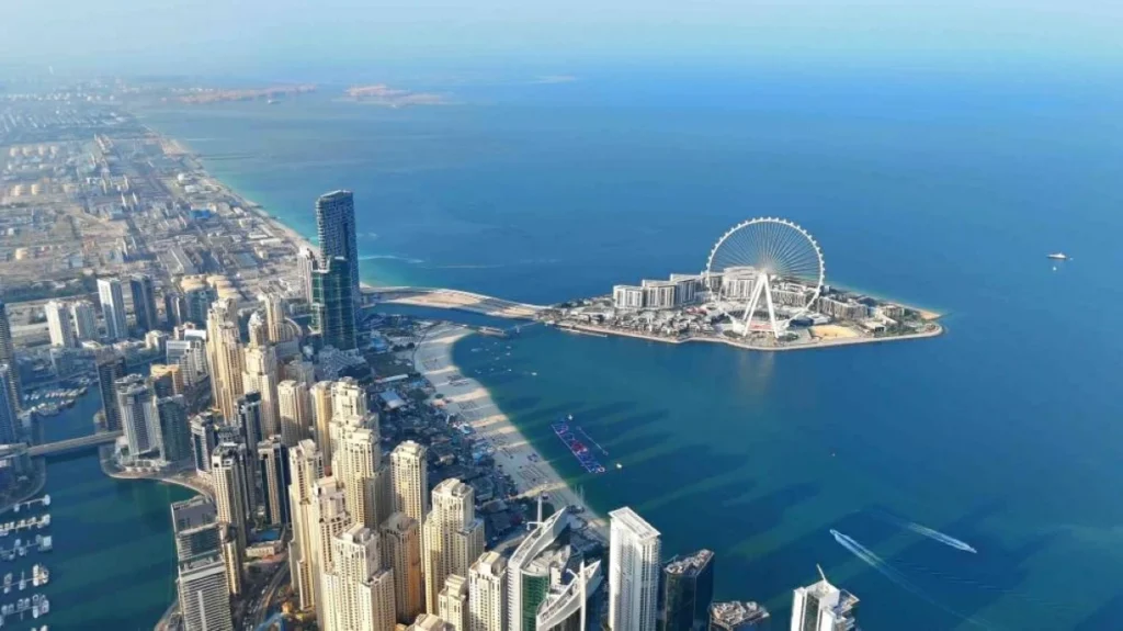 «سي بي آر إي »: أداء قوي لعقارات الإمارات بقطاعي المكاتب والصناعي خلال الربع الثاني