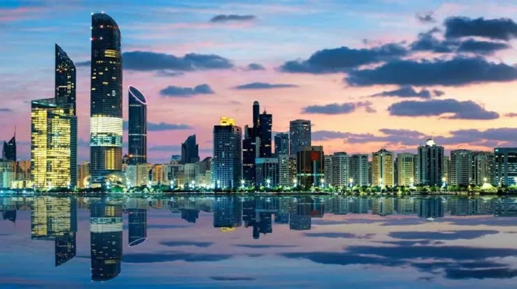 واصل مساراً صعودياً.. اقتصاد الإمارات يغرد خارج سرب توترات المنطقة
