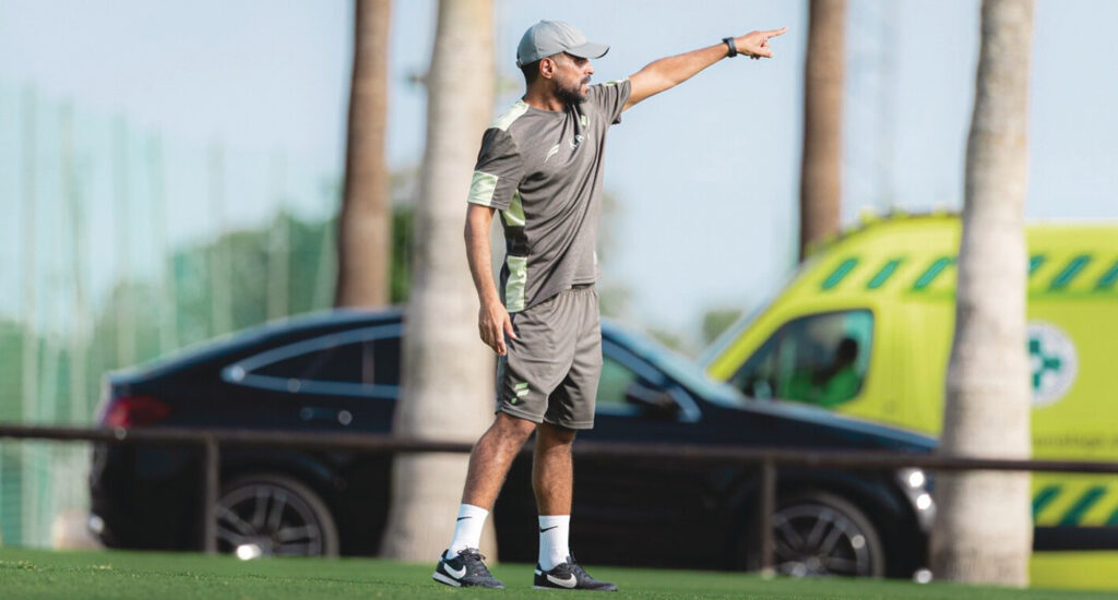 العطوي مدرباً للفتح