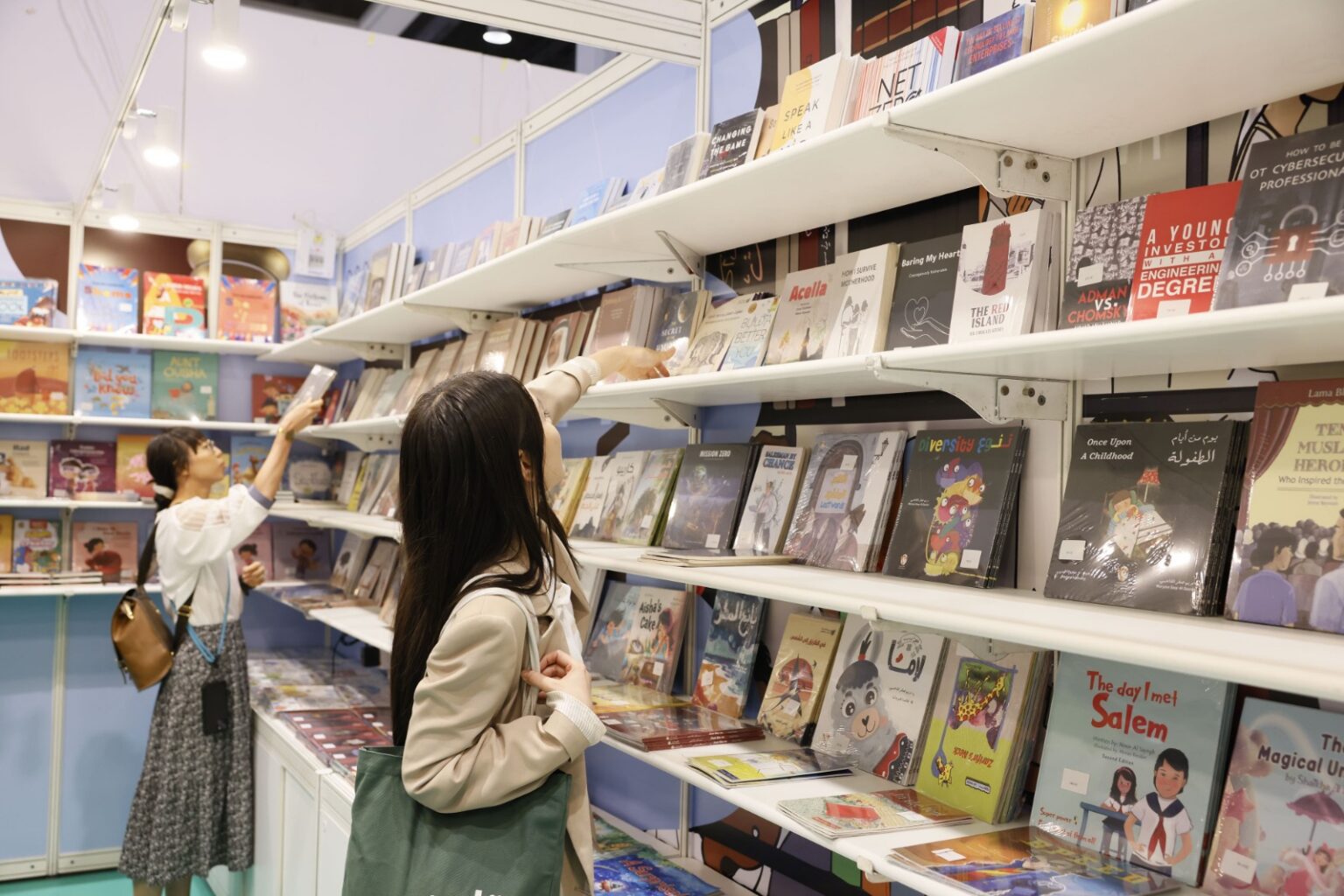 Menassah Distribution Company makes debut at Hong Kong Book Fair
