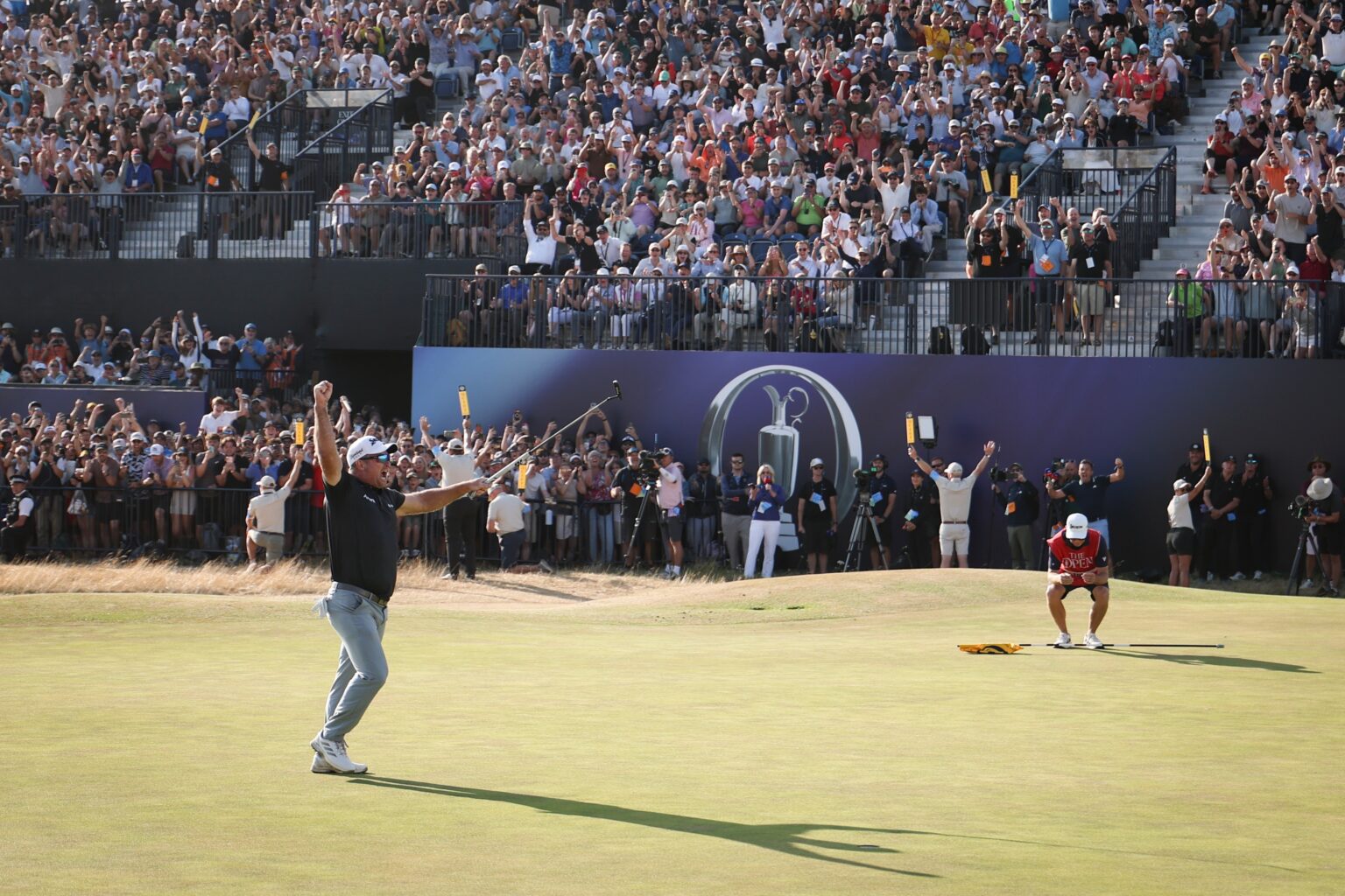 Fox claims first major championship title on DP World Tour