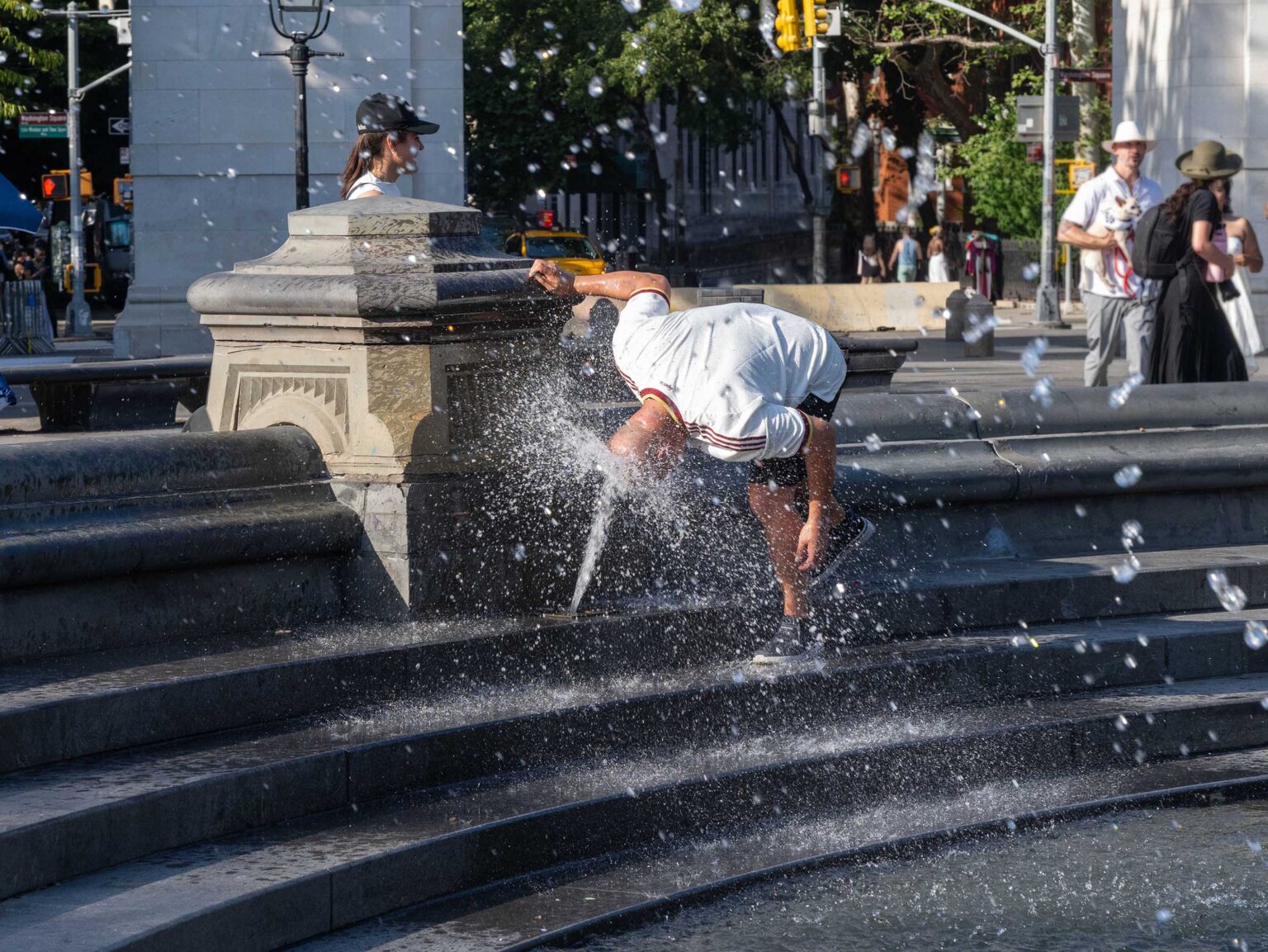 Record heatwave sweeps eastern United States