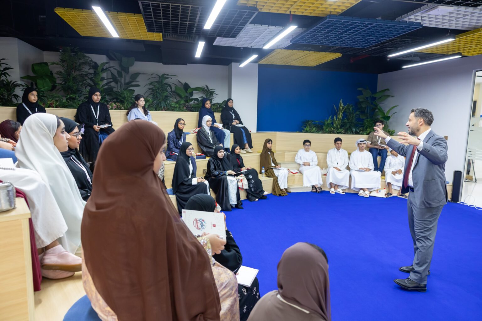 ضمن فعاليات "صيف الفجيرة".. انطلاق برنامج "إعلامي المستقبل" لإعداد جيل يواكب التحولات الرقمية