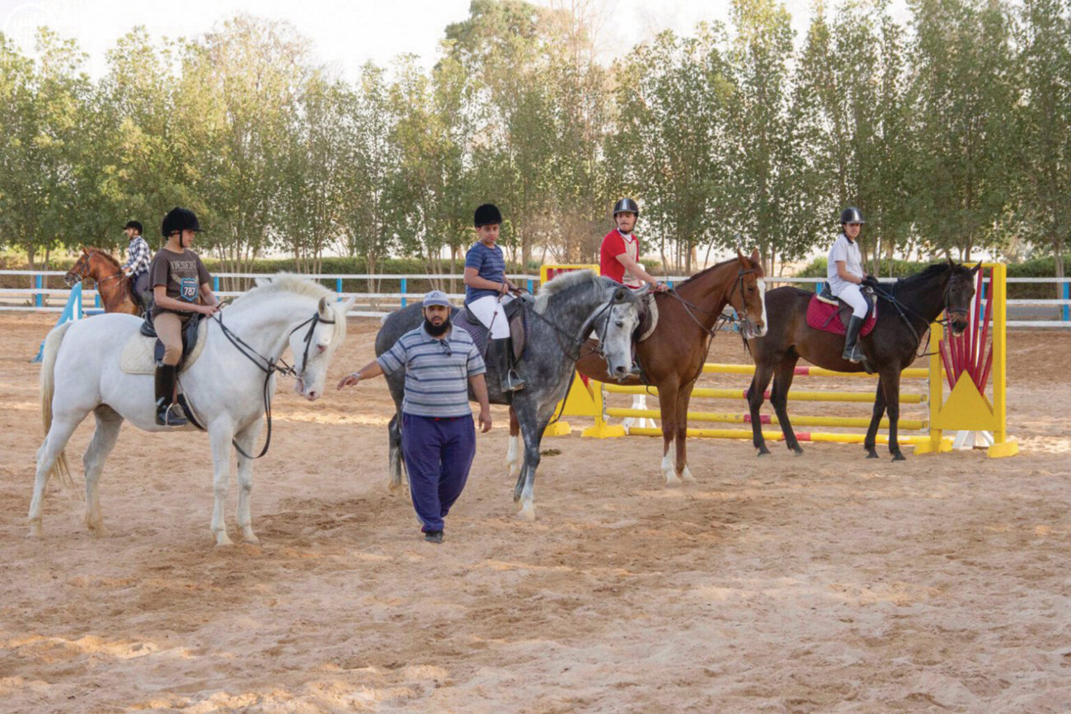 علّموا أبناءكم ركوب الخيل