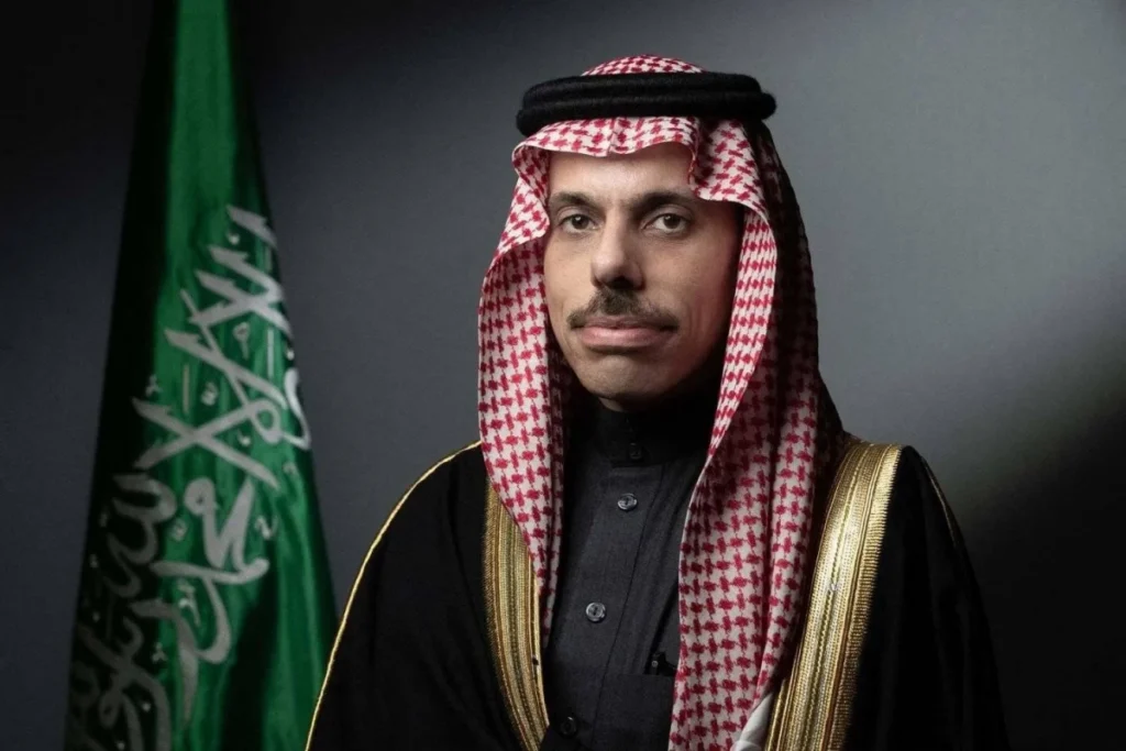 Saudi FM discusses regional de-escalation with Turkish and Kuwaiti counterparts