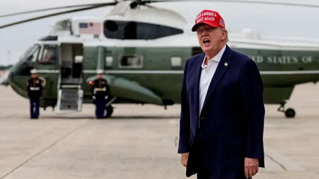 Trump threatens to bomb Oman if it gets in way of US-Iran deal