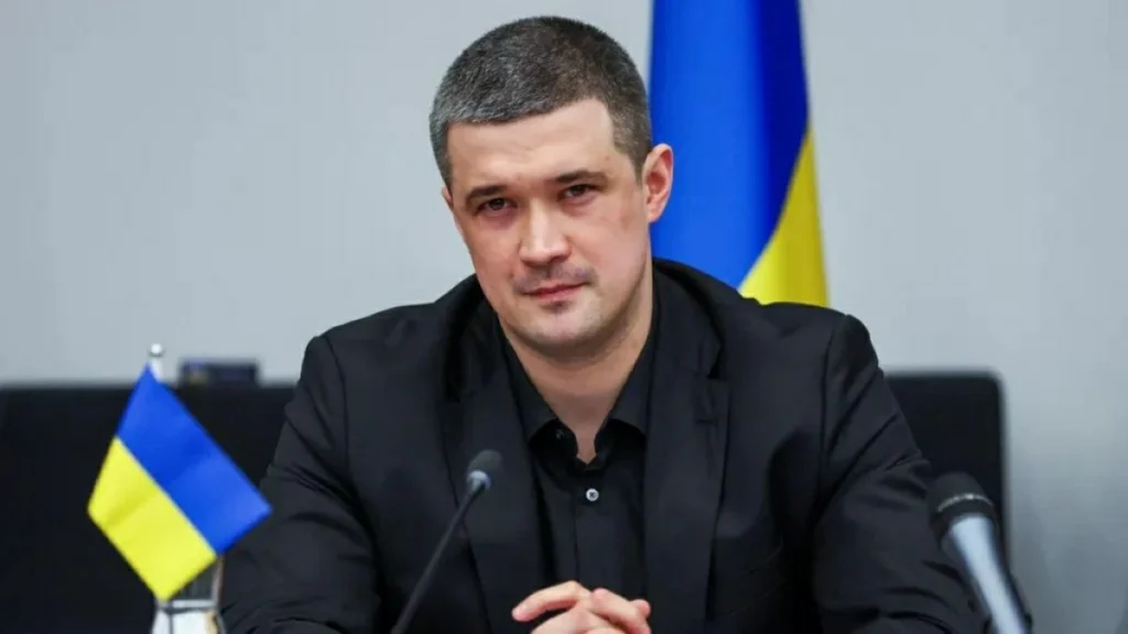 Sacked Ukraine defense minister calls for wartime elections in bombshell address
