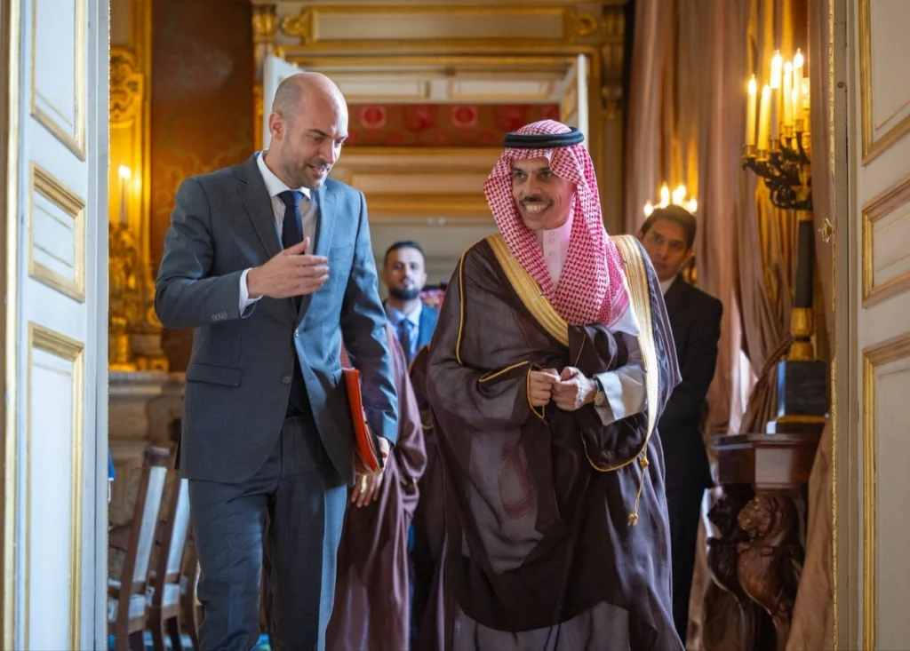 Saudi, French foreign ministers discuss regional developments, bilateral ties in Paris