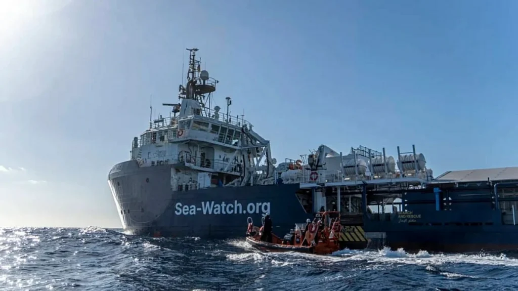 Germany and Italy clash over migrant returns, rescue ships
