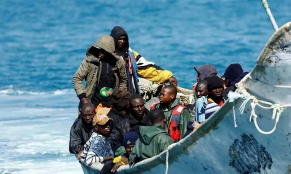 Mauritania intercepts migrant boat carrying 161, including 17 children
