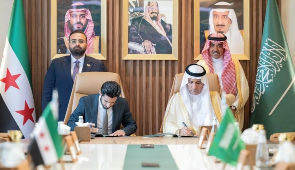 عدة مجالات.. السعودية وسوريا توقعان مذكرة تفاهم لتعزيز التعاون الإذاعي والتلفزيوني