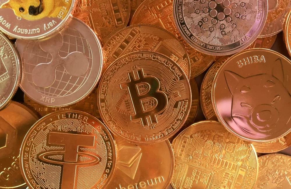 Trump regulators move to shape crypto rules as US legislation stalls